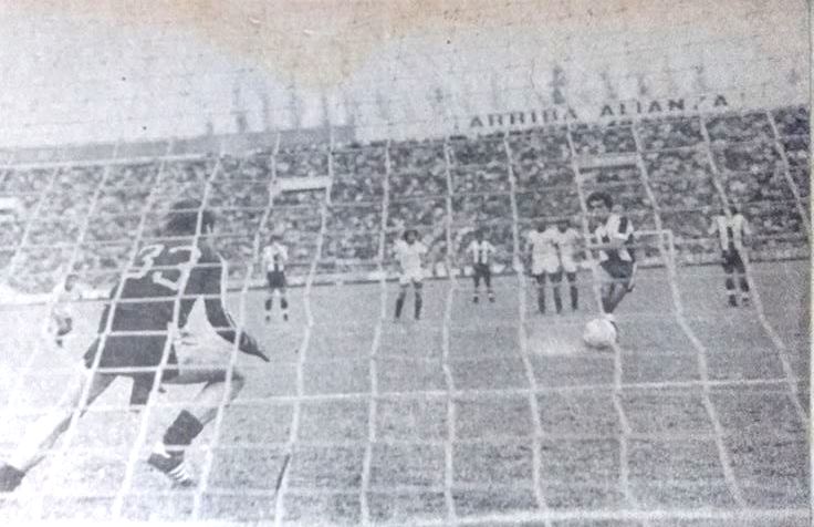 1977 alianza-leon de h.jpg