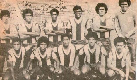 Arriba: Duarte, Salguero, Rojas, Ramírez, Olaechea y Caico. Abajo: Huapaya, Real, La Rosa, Illescas y Ravello.