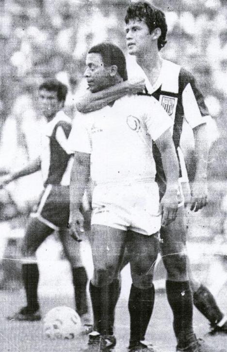 Reynoso es expulsado por agarrar del cuello a Rey Muñoz.