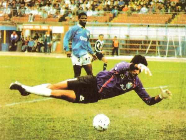 lojusto_earl-manuel_1994d_cri-ali_estadio