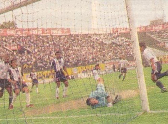 alianza-lima-2-pesquero-1-claus-1998