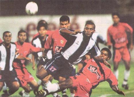 Alianza Lima perdió en su debut.