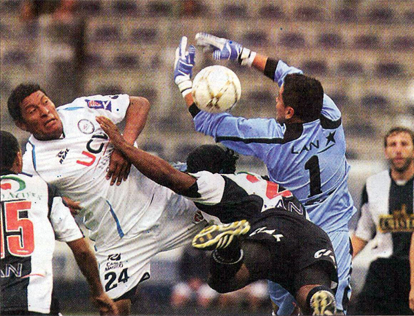 alianza lima 1 vallejo 2 clausura 2008.jpg