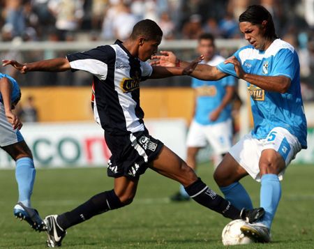Alianza Lima ganó de local.