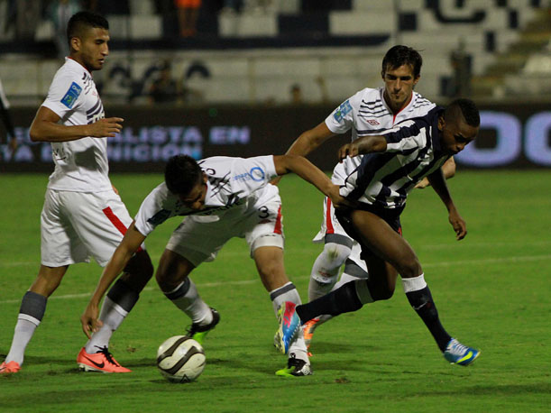Alianza Lima 2 – USMP&nbsp;3
