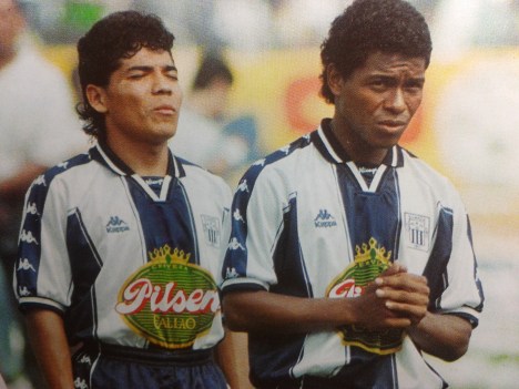 momentos previos a iniciar el partido