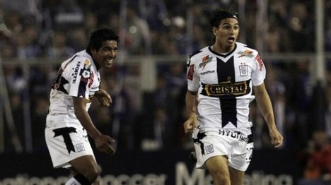 "Zlatan" Fernández anotó un doblete y casi le da la clasificación a Alianza Lima.