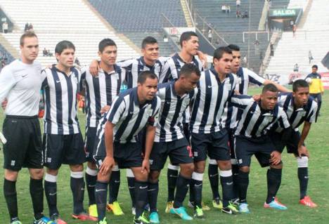 Arriba: Forsyth, Ciucci, Mostto, Beltrán, Aparicio y Albarracín. Abajo: Quinteros, Trujillo, Donayre, Aguirre y Vidales. (Foto: Dechalaca.com)