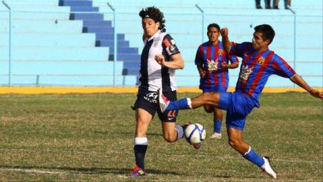 Zlatan Fernandéz volvió a jugar después de recuperarse de una lesión.