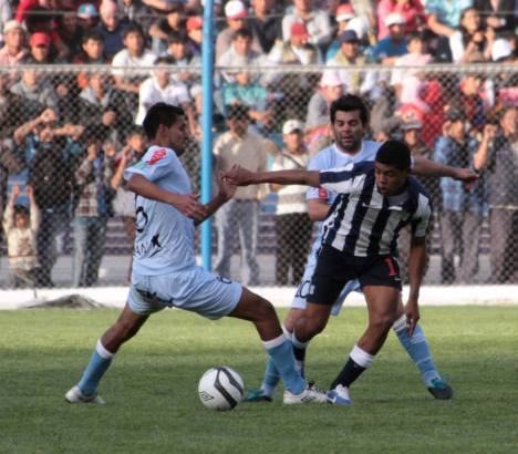 Alianza Lima las dos veces que visitó a Garcilaso terminó empatando. (Foto: Dechalaca.com)