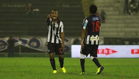 Trujillo celebrando el golazo que marcó de tiro libre (Foto: Peru.com).