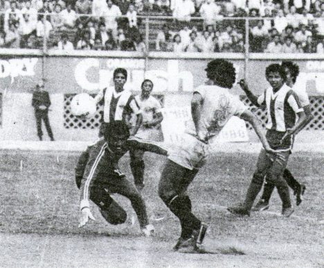 Oré empata el partido sobre el final del partido.
