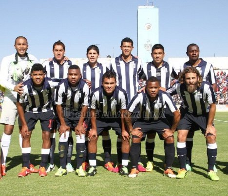 Arriba: Heredia, Ibáñez, Ciucci, Aparicio, Mostto y Villamarín. Abajo: Cartagena, Bazán, Donayre, Aguirre y Gonzáles Vigil. (Foto: Club Alianza Lima).