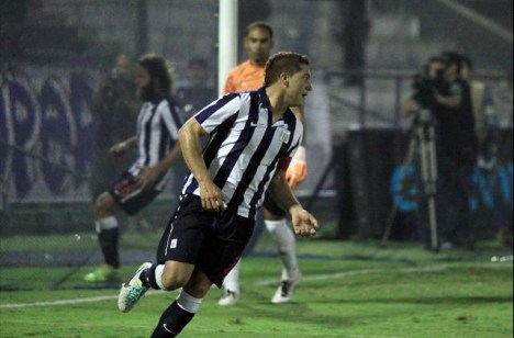 Ibáñez celebrando su noveno gol en el campeonato. (Foto: Radio Capital)