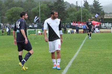 El Rifle se fue expulsado minutos previos al final del primer tiempo.