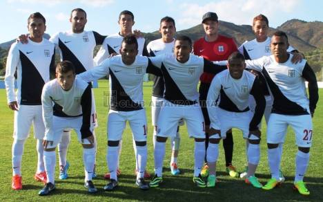 Arriba: Miguez, Guevgeozián, Aparicio, Donayre, Forsyth e Ibañez. Abajo: Costa, Ponce, Aguirre, Atoche y Trujillo. (Foto: Club Alianza Lima)
