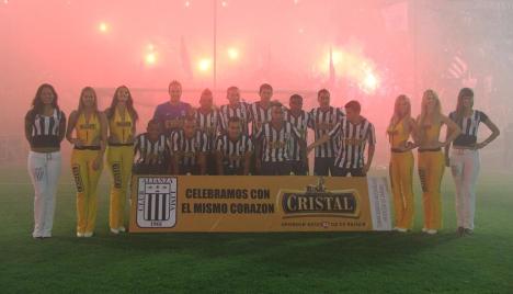 Arriba: Forsyth, Ponce, Donayre, Aparicio, Atoche e Ibañez. Abajo: Aguirre, Guevgeozián, Miguez, Trujillo y Costa. (Foto Peru.com)