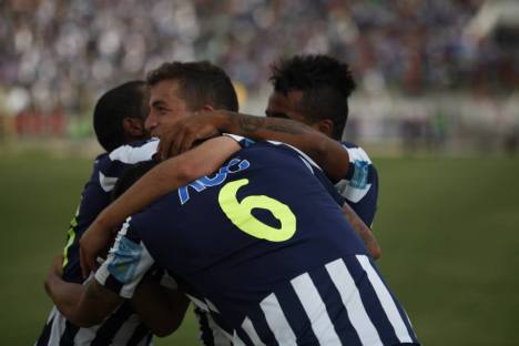 Celebración del gol de Costa (Foto: Club Alianza Lima)