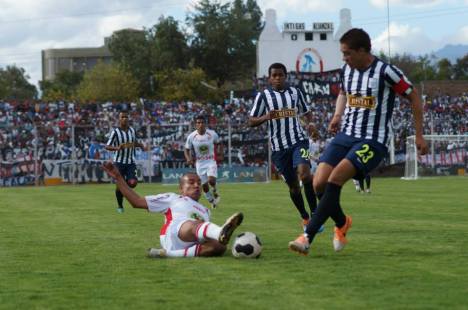 Alianza Lima empató en Ayacucho y sigue invicto en el Torneo del Inca.  (Foto: Dechalaca.com)