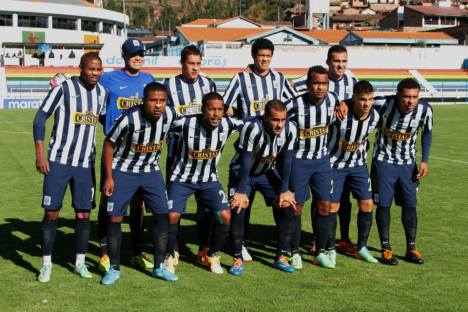 Arriba: Guizasola, Forsyth, Ibáñez, Aparicio y Míguez. Abajo: Atoche, Uribe, Guevgeozián, Trujillo, Costa y Kahn (Foto: Dechalaca.com)