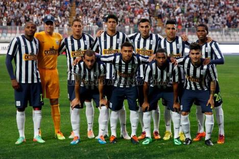 Arriba: R. Guizasola, Forsyth, Ibáñez, Aparicio, Míguez, Albarracín y Landauri. Abajo: Guevgeozián, Kahn, G. Guizasola y Cedrón. (Foto: Club Alianza Lima).