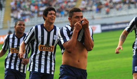 Josimar Atoche anota su segundo gol con Alianza Lima en este año. (Foto: Info Blanquiazul)