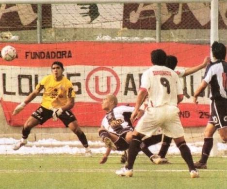 Junior Viza anotó de chalaca el primer gol Aliancista.