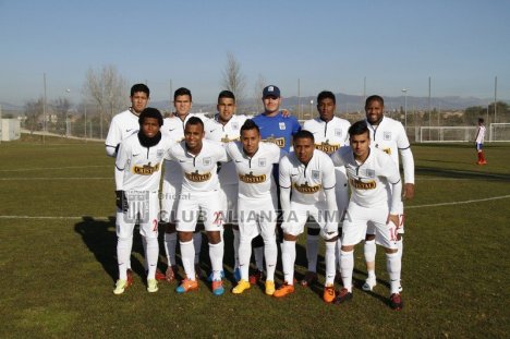 Arriba: Aparicio, Noronha, Albarracín, Forsyth, Araujo y Guizasola. Abajo: Landauri, Trujillo, Cueva, Atoche y Cedrón. (Foto: Club Alianza Lima)