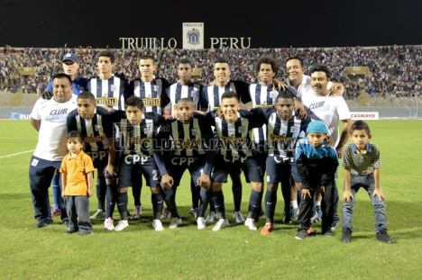 Arriba: Forsyth, Aparicio, Noronha, Araujo, Albarracín y Landauri. Abajo: Atoche, Mimbela, Guizasola, Canales y Preciado (Foto: Club Alianza Lima).