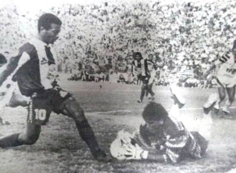 Waldir Sáenz anotó el gol del empate para Alianza Lima.