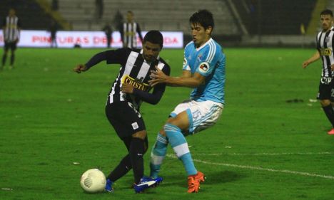 Alianza Lima ganó de local (Foto: Dechalaca).