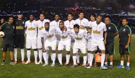 Arriba: Forsyth, Araujo, Ibáñez, Pajoy, Pando, Aparicio y Vílchez. Abajo: Guizasola, Trujillo, Mimbela y Ramírez.