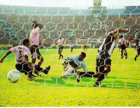 Alianza Lima voltea el partido.