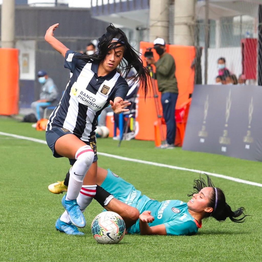 Alianza Lima vs Universitario - Copa Alianza Lima by Nike 2021