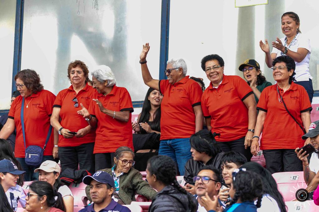 Jugadoras del primer seleccionado femenino peruano.