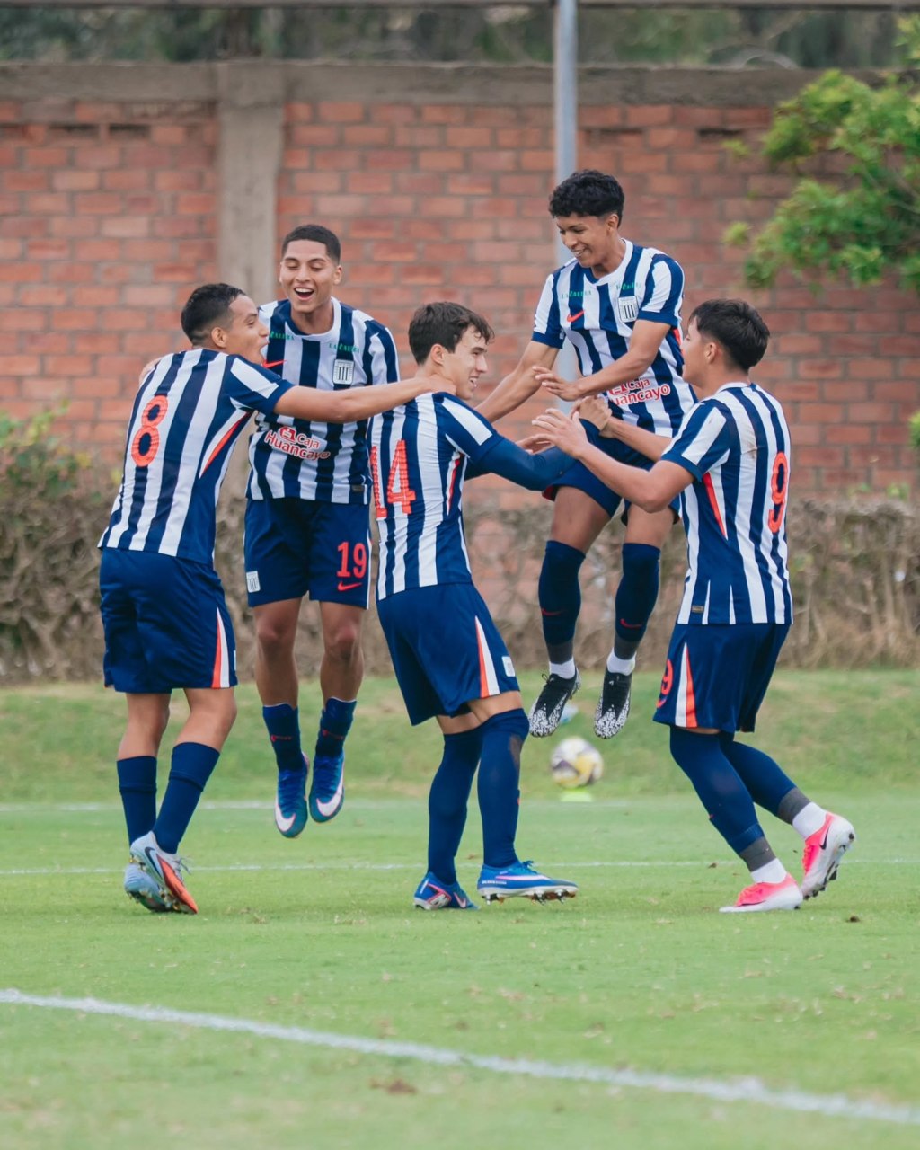 Alianza Lima 2 – Universitario&nbsp;1