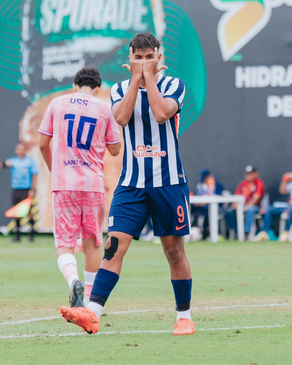 Alianza Lima 6 – Juan Pablo II&nbsp;1