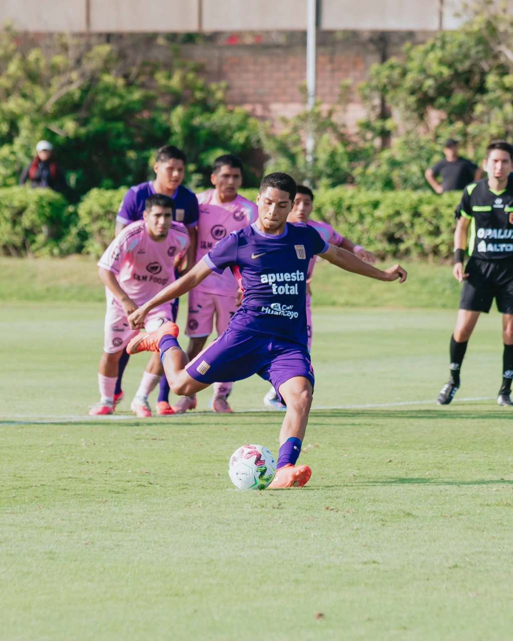Alianza Lima 4 – Juventud Huracán&nbsp;1
